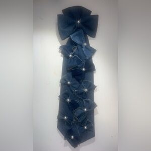 Blue jean tie